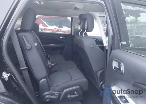 2017 Dodge Journey Sxt z USA, uszkodzony, nr VIN 3C4PDCBB5HT612454